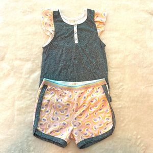 Miki Miette short outfit